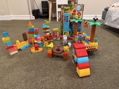 Lego Duplo 120 pcs and Lego Animal