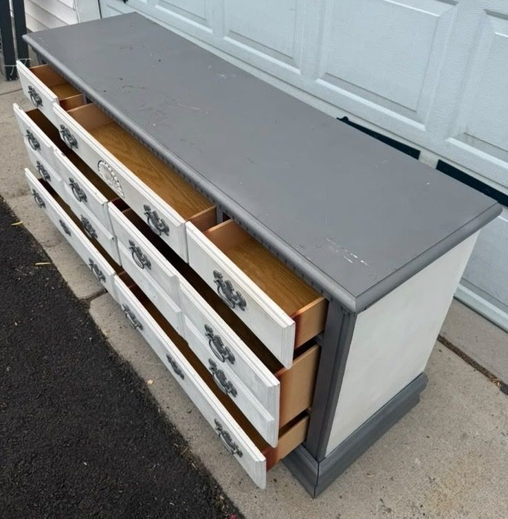 Main image 3
