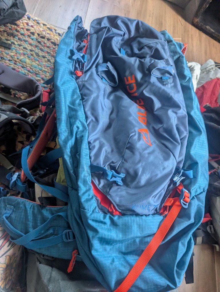 set of packs - Cilo, Blue Ice, Mammut, Osprey