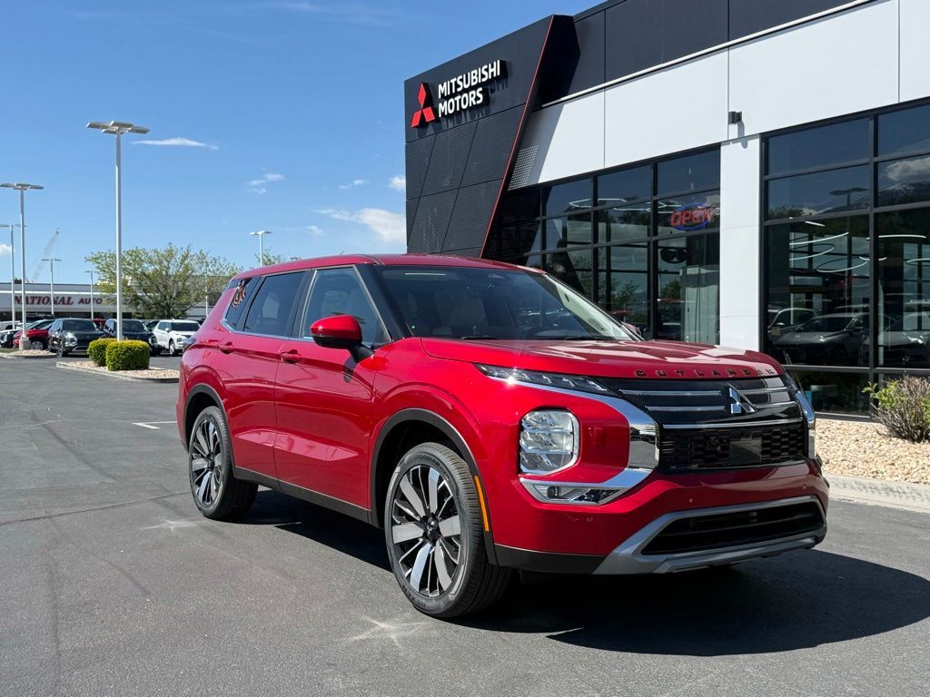 2026 Mitsubishi Outlander SE