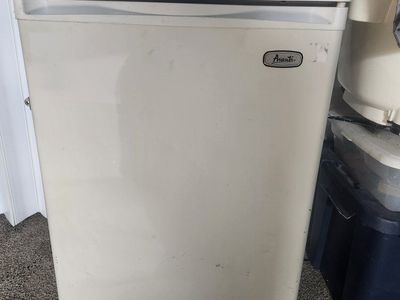 Avanti White Mini Refrigerator with Freezer Compartment, Single Door