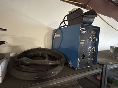Miller XR Control Aluminum Wire Feeder Welder
