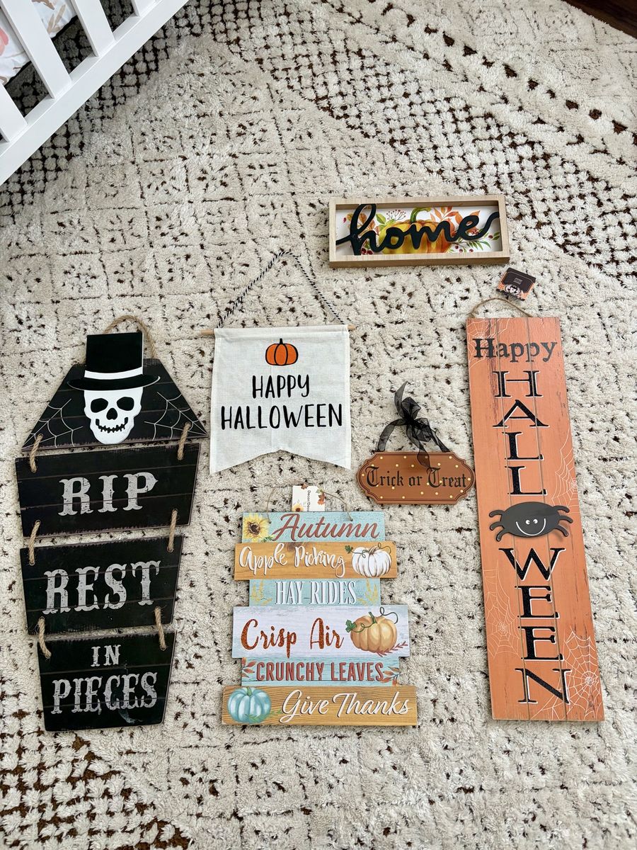 Halloween Decorative Signs