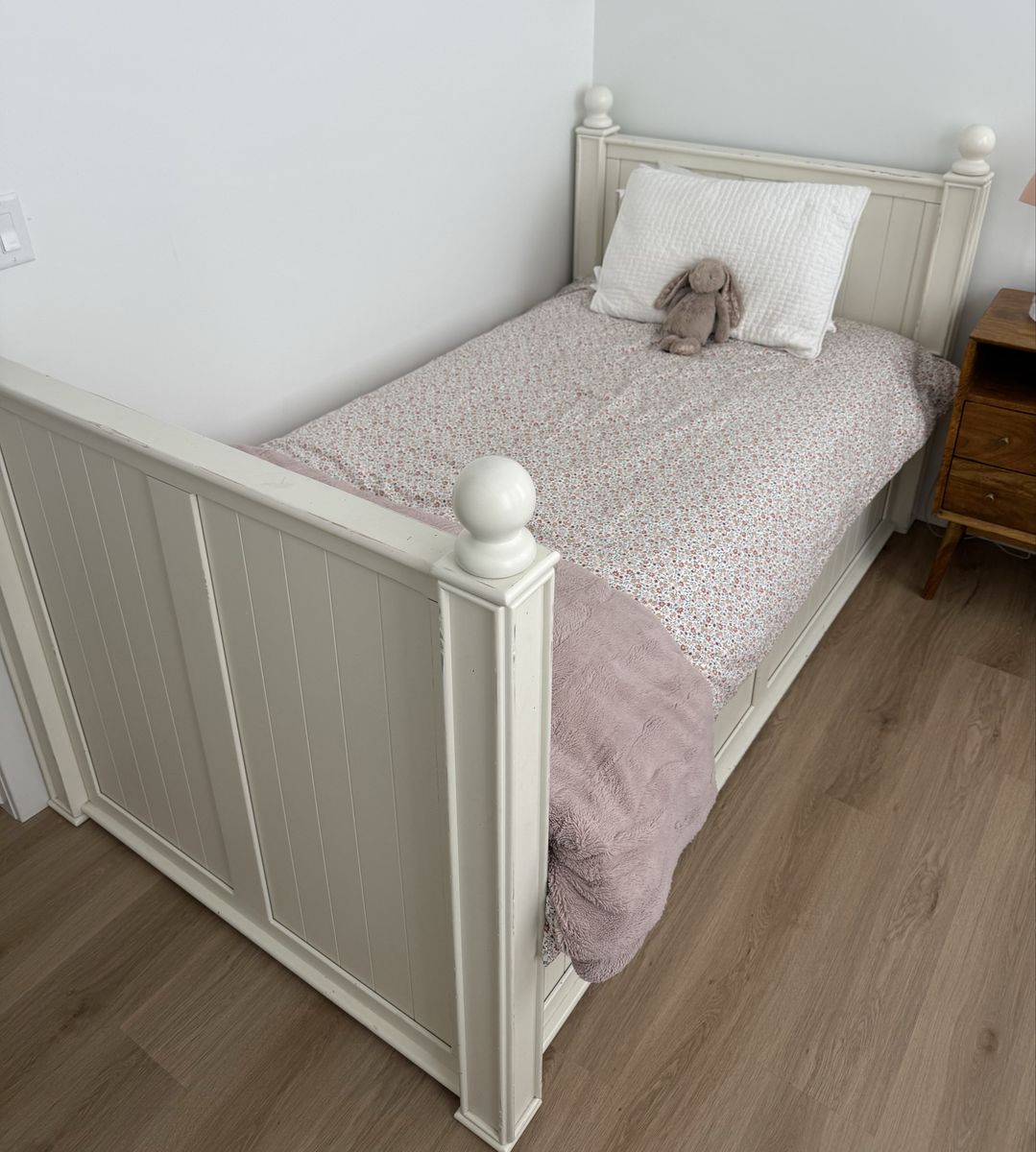 Pottery Barn trundle bed