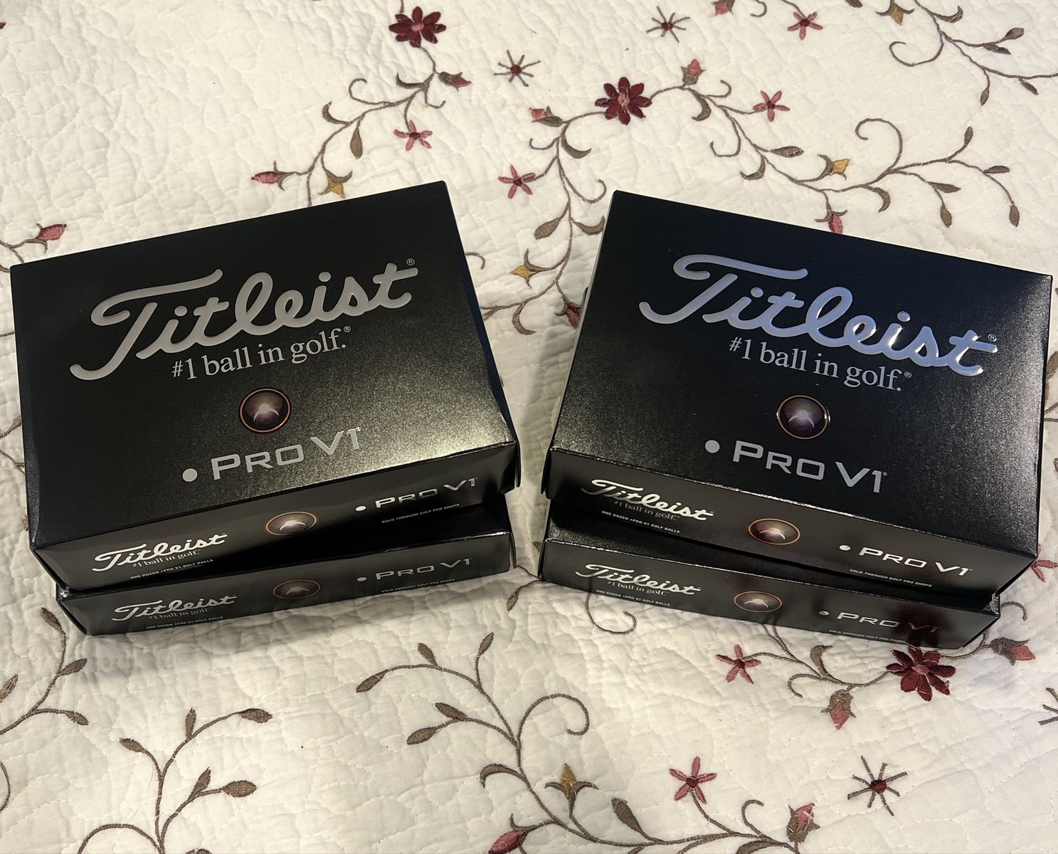 Titleist ProV1 Left Dot