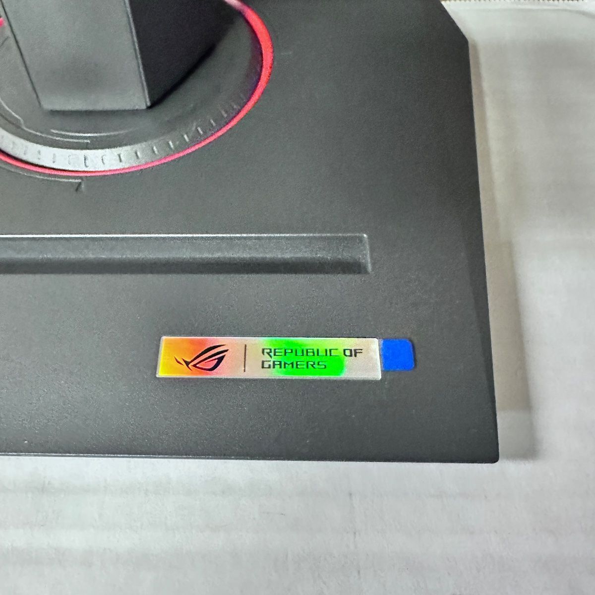 Main image 4
