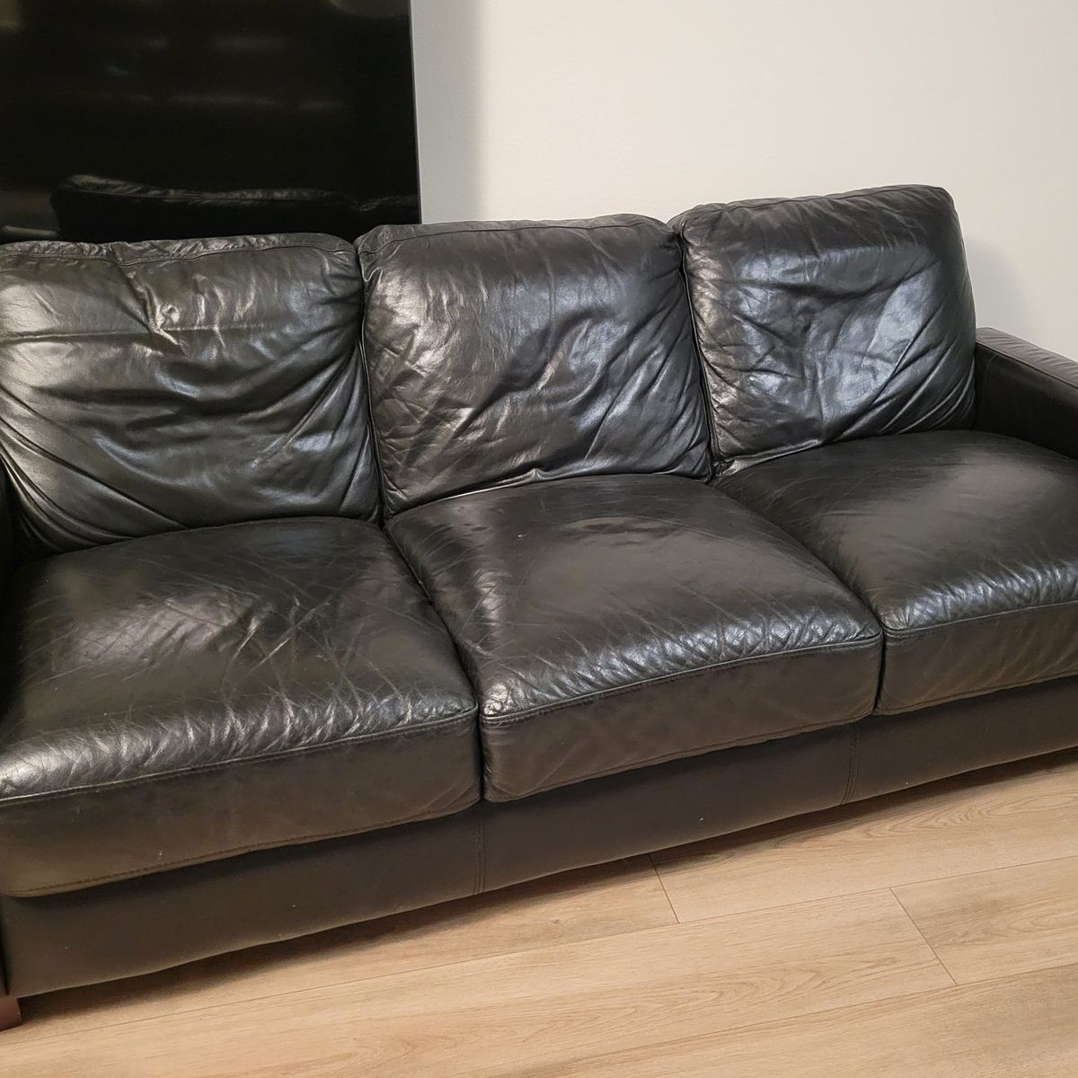 Nice black leather couch $200