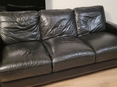 Nice black leather couch $200