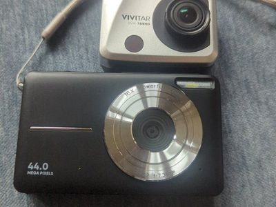 Lot of 2 Digital Cameras: Vivitar DVR 789HD Action Camera & 44.0 MP Digital Camera