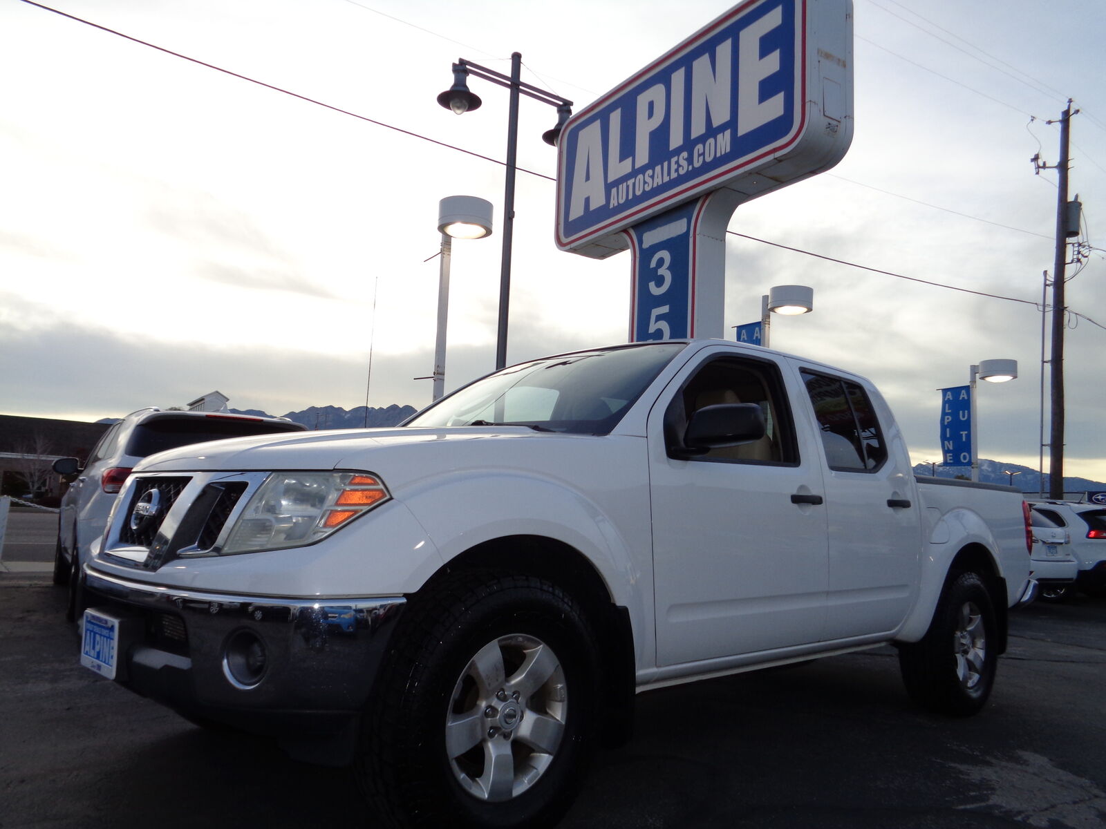 2010 NISSAN FRONTIER SE-V6