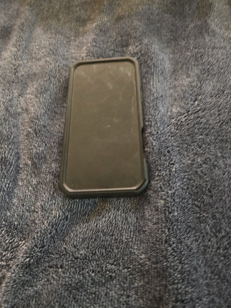 Iphone 17 Pro Max + Rugged Black iPhone Case with Camera Cover & Kickstand