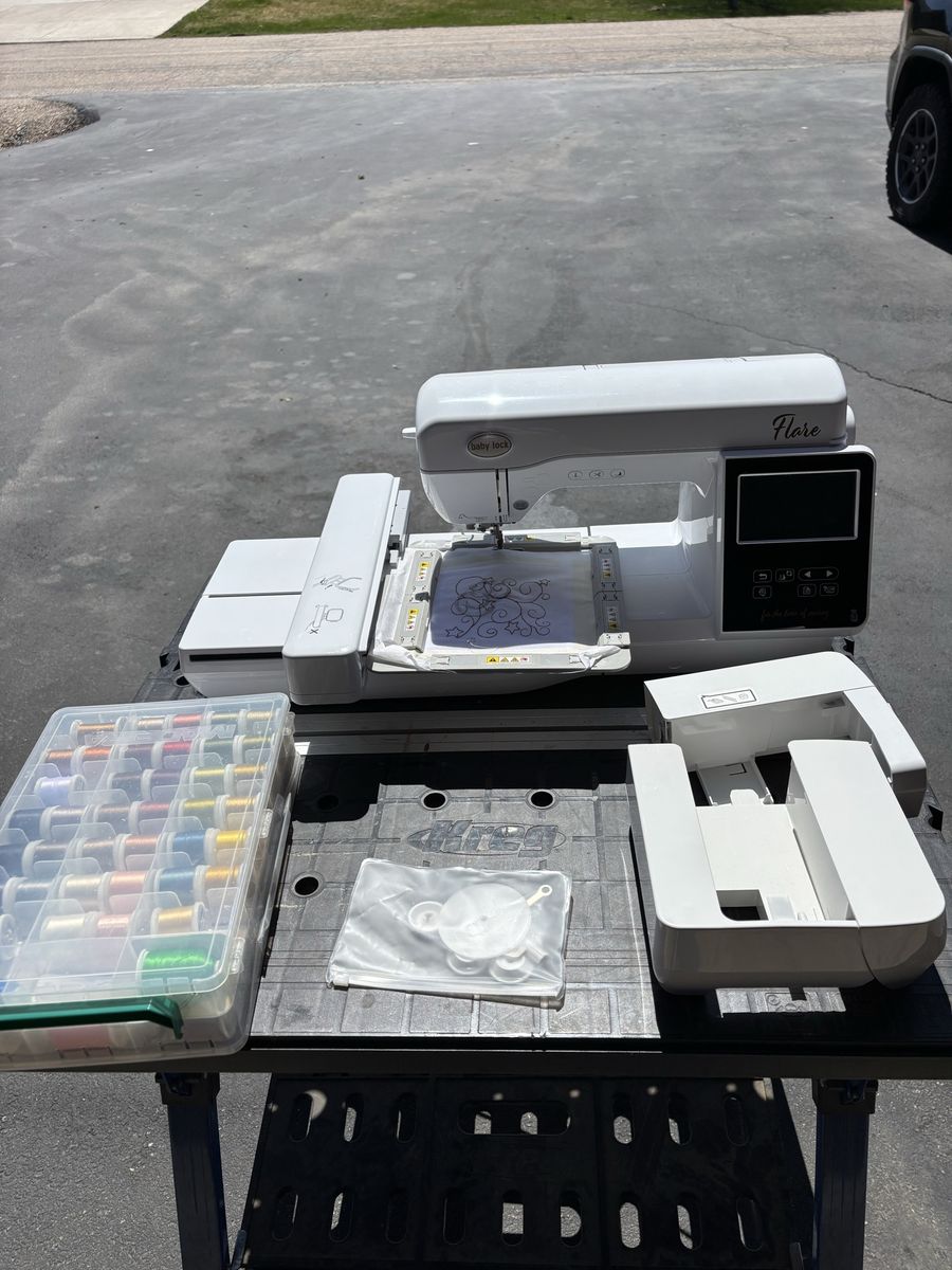 Sewing / Embroidery Babylock Machine