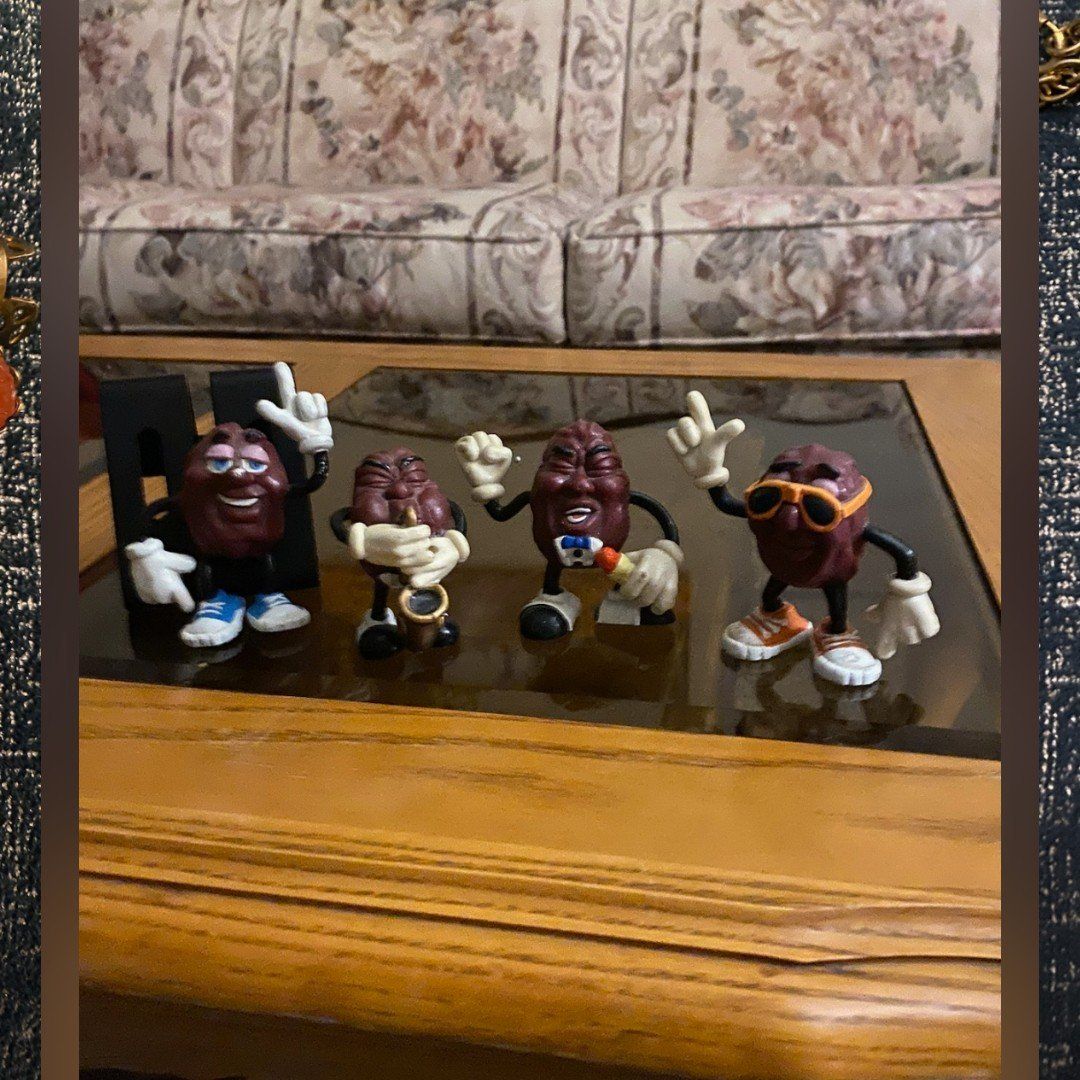 antique California raisons