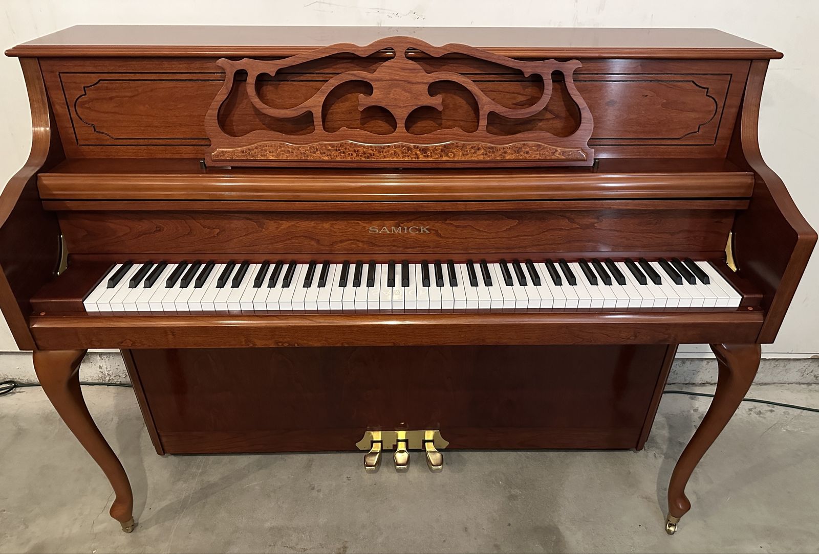 Like New Samick Cherry Upright Piano