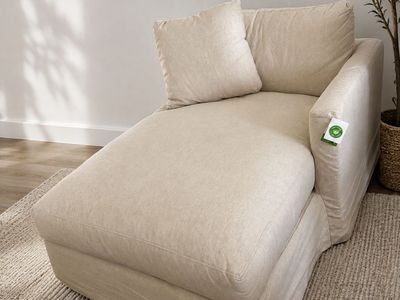 NEW Chair lounge
