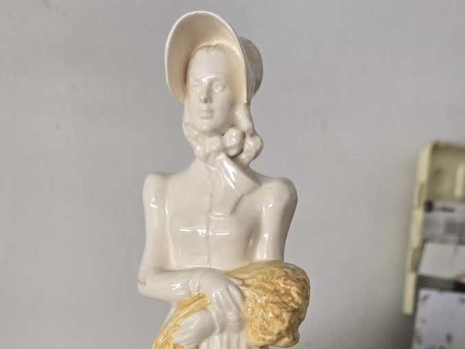 Main image 1