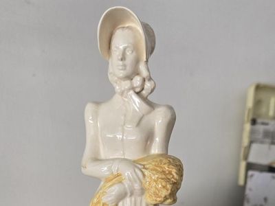 Utah Ceramics - Utah Centennial Pioneer Woman Figurine