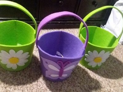 A GIFT FOR MOM...FELT PAIL...YOU FILL IT...