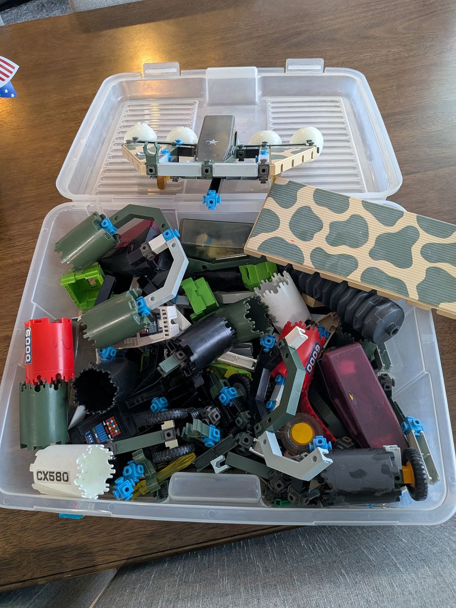 Vintage 1980's Construx