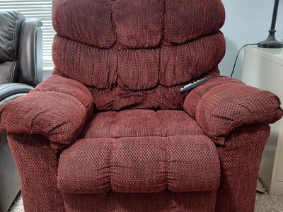 Massage/lift chair
