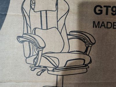 GTPLAYER GT905 Ergonomic Gaming Chair with Retractable Footrest – Brand New in Box