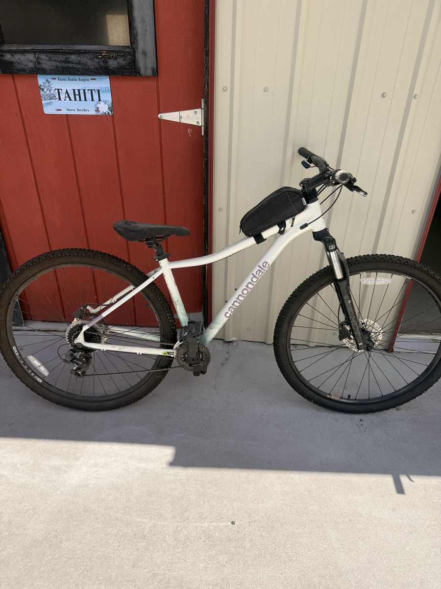 Cannondale Medium bike