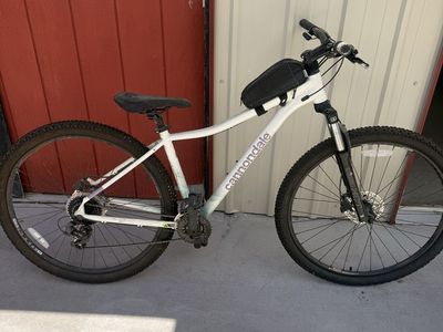 Cannondale Medium bike
