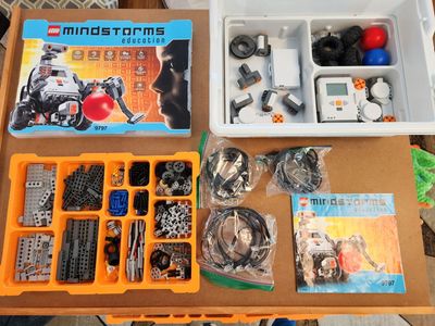 LEGO Mindstorms NXT 9797 Education Base Set Tested Complete with Battery
