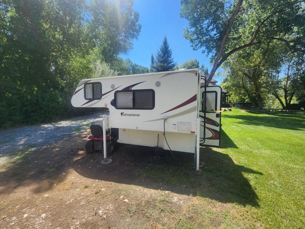 2015 Adventurer LP Truck Camper