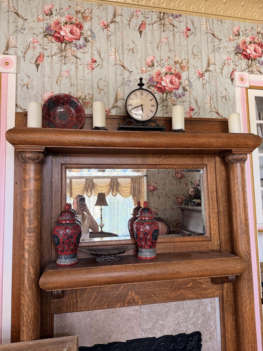 Main image 10