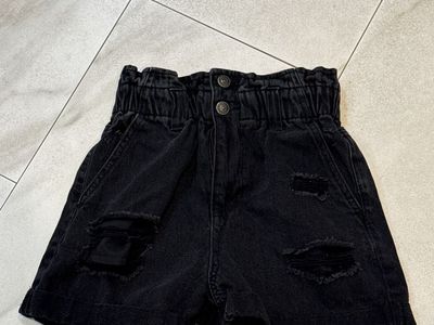 Size extra small forever 21 distressed black denim