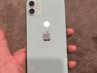 iPhone 11 , use AT&T and cricket