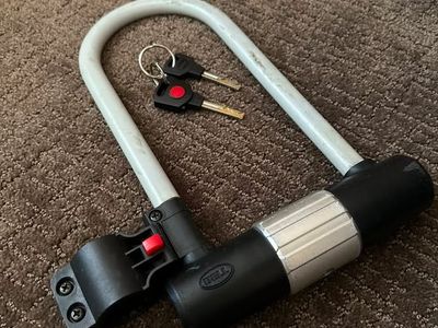 Bell Catalyst 300 U-Lock with Keys - Bike Lock for Secure Cycling