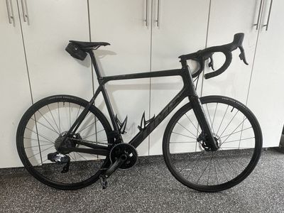 Time Alpe d'Huez Carbon Disc Road Bike Size Large - SRAM Force AXS 12-Speed, HED Wheels