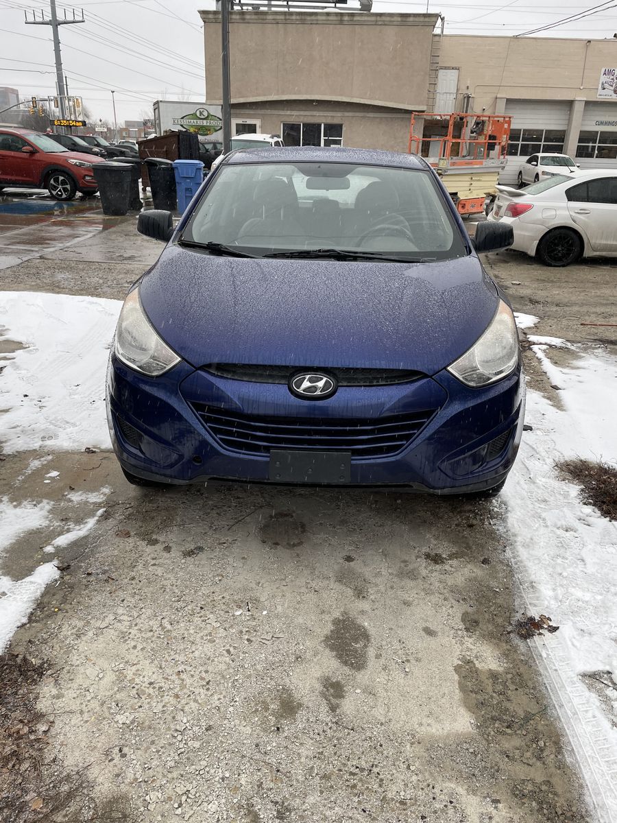 2011 HYUNDAI TUCSON GL