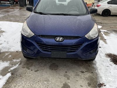 2011 HYUNDAI TUCSON GL