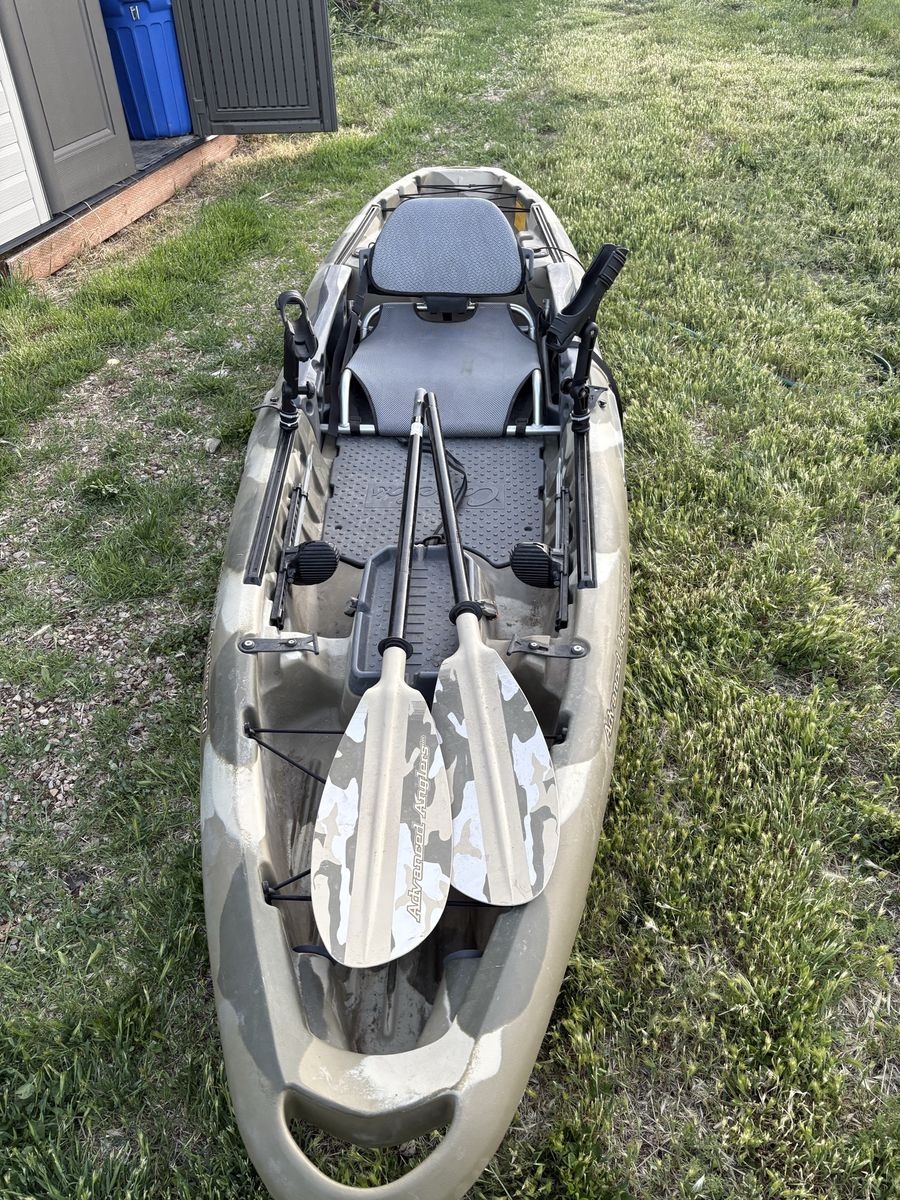 Fishing kayak