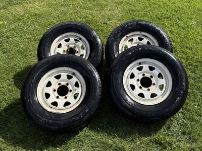 6x5.5 Wheels with new Michelin 225/75R15 tires