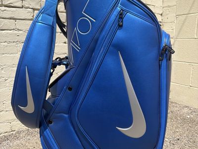Nike Vapor RZN Golf Bag Collectors Rare w/cover