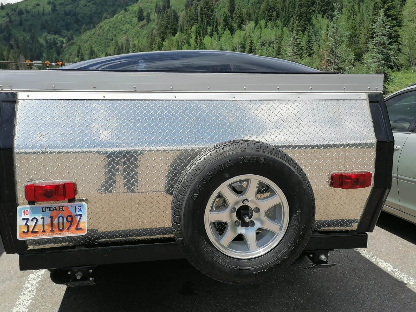 Main image 2