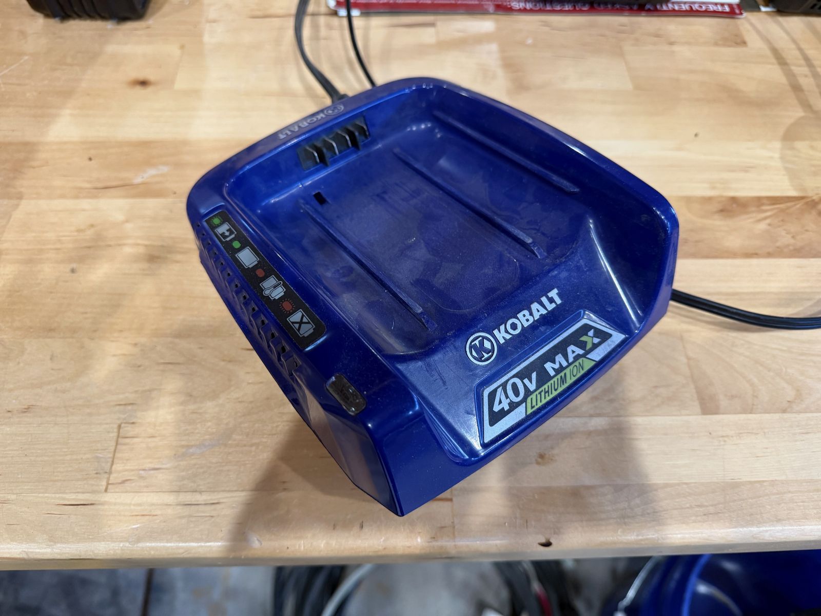 Kobalt 40-Volt Charger and 4.0 Ah Battery