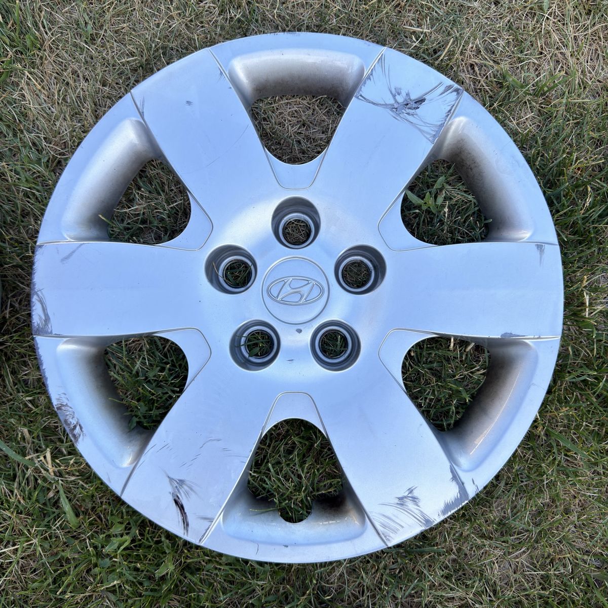 Main image 6