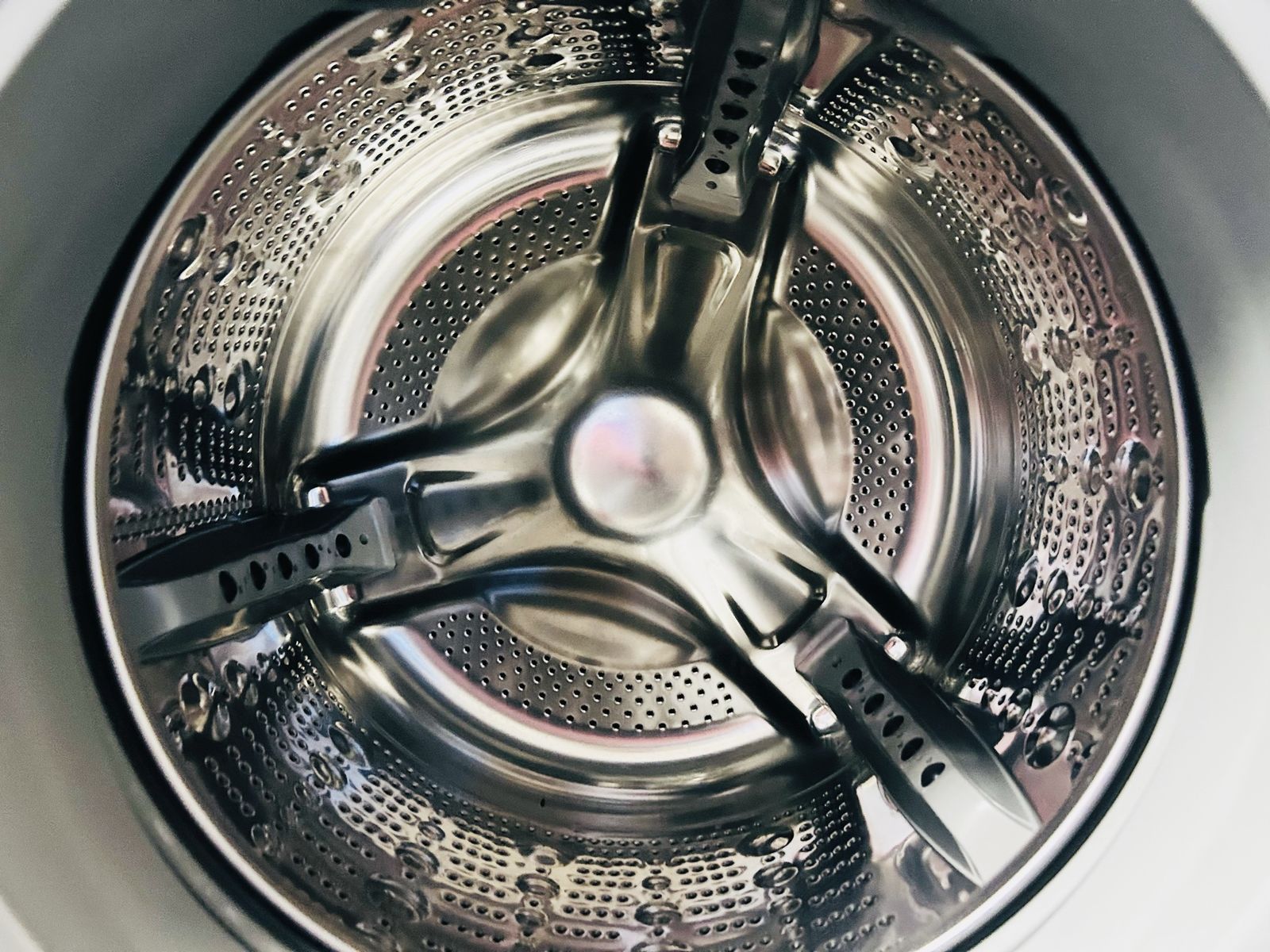 Main image 6