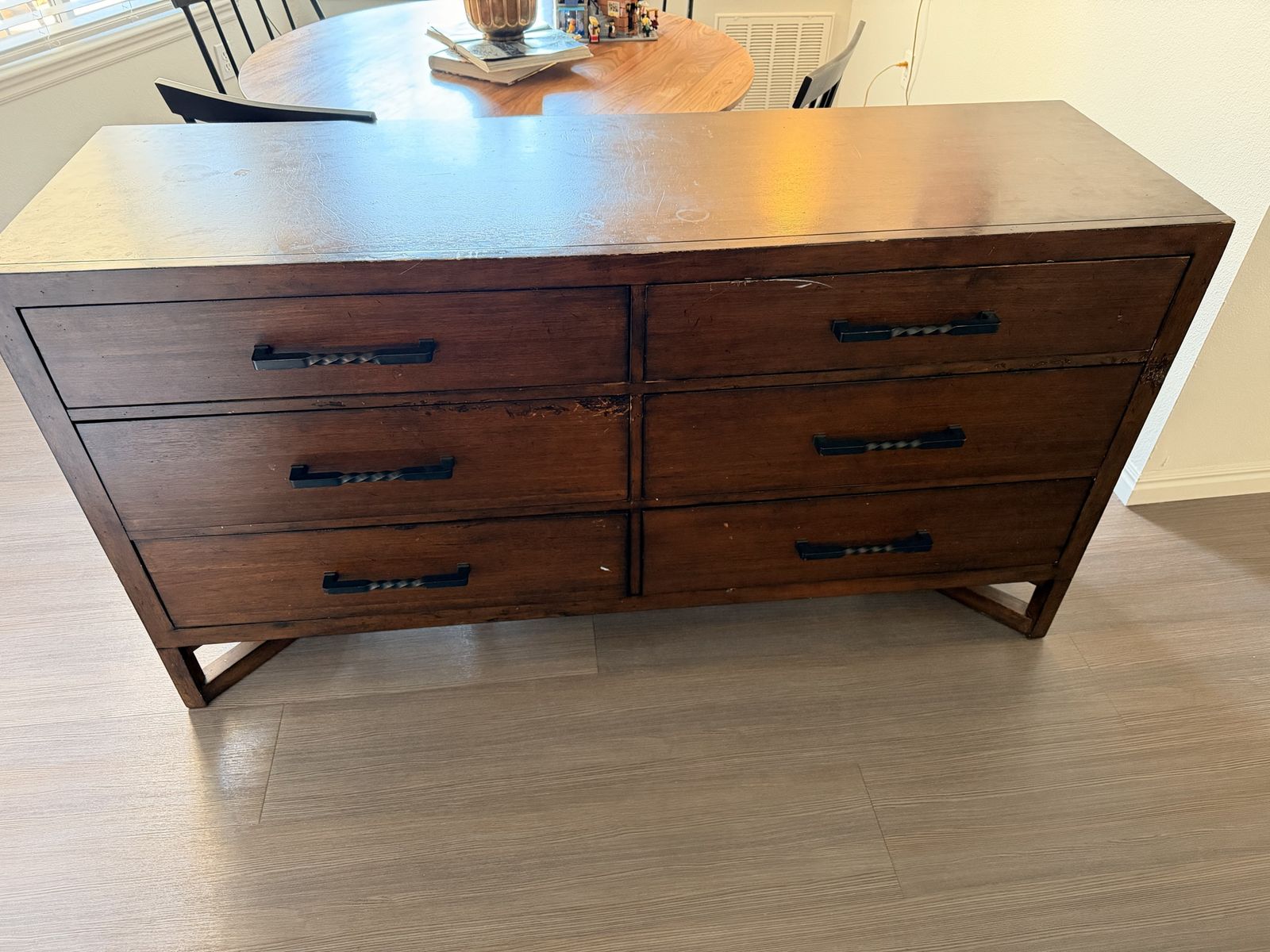 Lexington Boutique 6-Drawer Dresser (456-222)