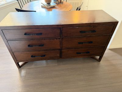 Lexington Boutique 6-Drawer Dresser (456-222)