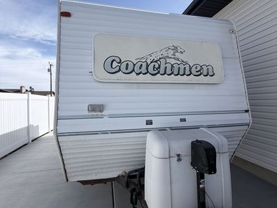 2000 Coachmen Catalina camper