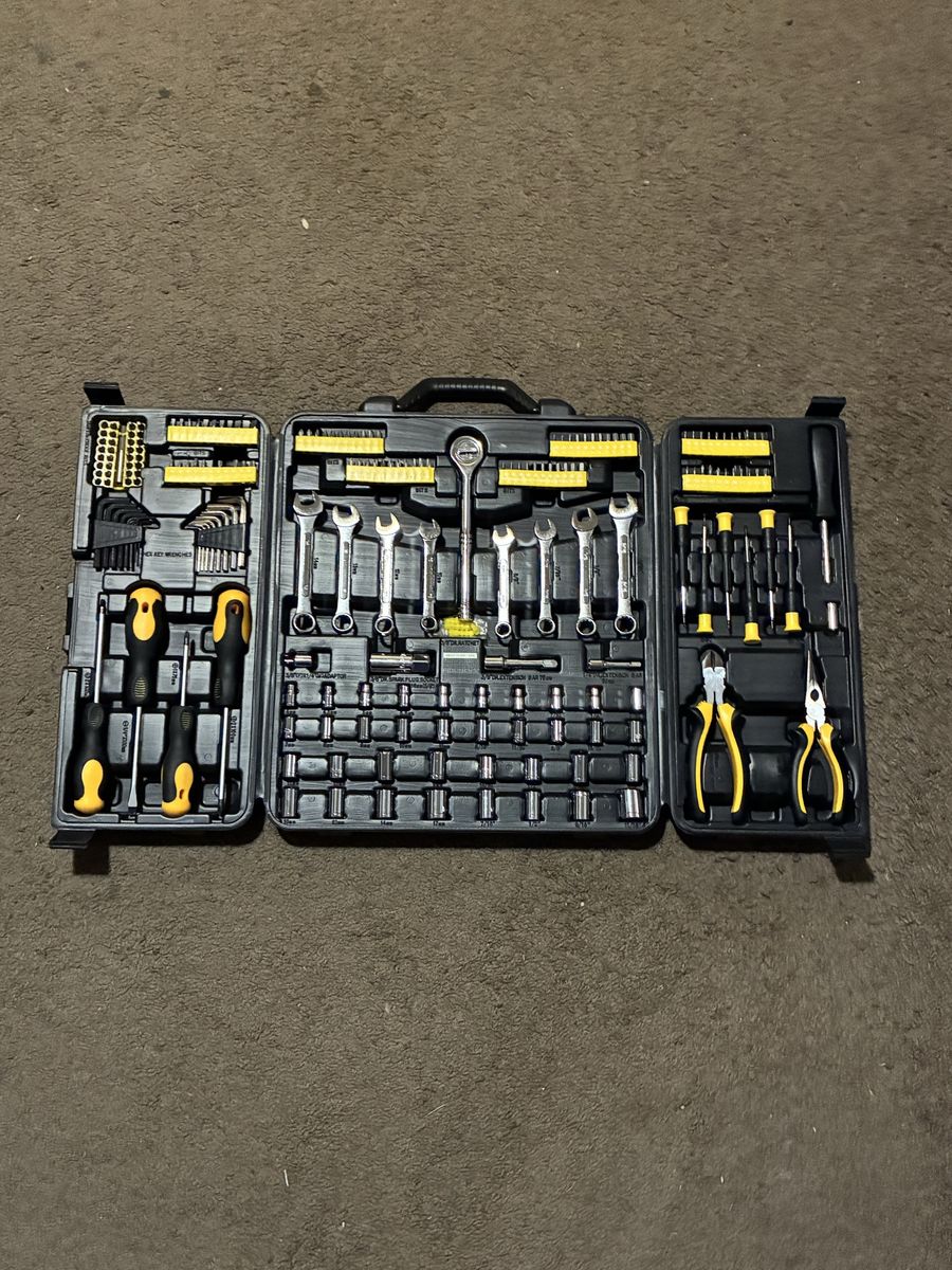 Unbranded 100+ Piece Mixed Tool Set with Wrenches, Sockets, Screwdrivers & Pliers in Hard Case