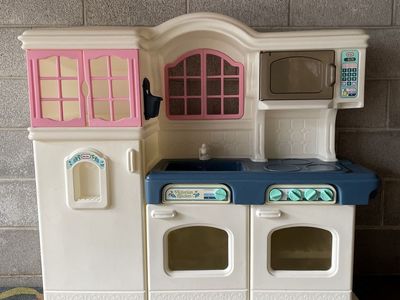 Little Tikes Victorian Kitchen Play Set