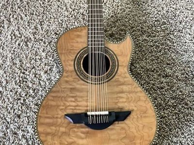 Oscar Schmidt bajo Quinto acoustic guitar