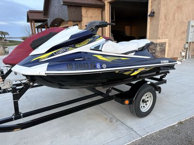 2017 Yamaha Wave Runner And 2 Placement Trailer